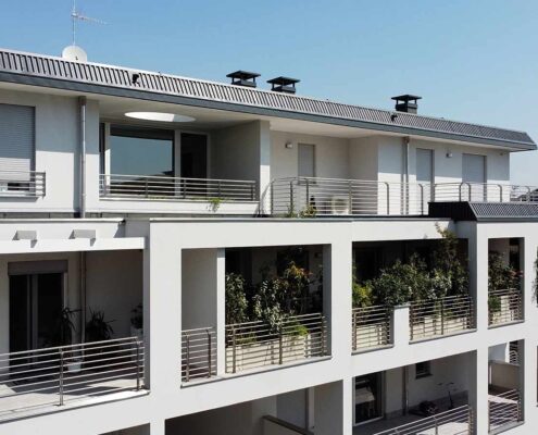 realizzazioni-monaci-costruzioni-residenza-berchet-dettaglio-balcone